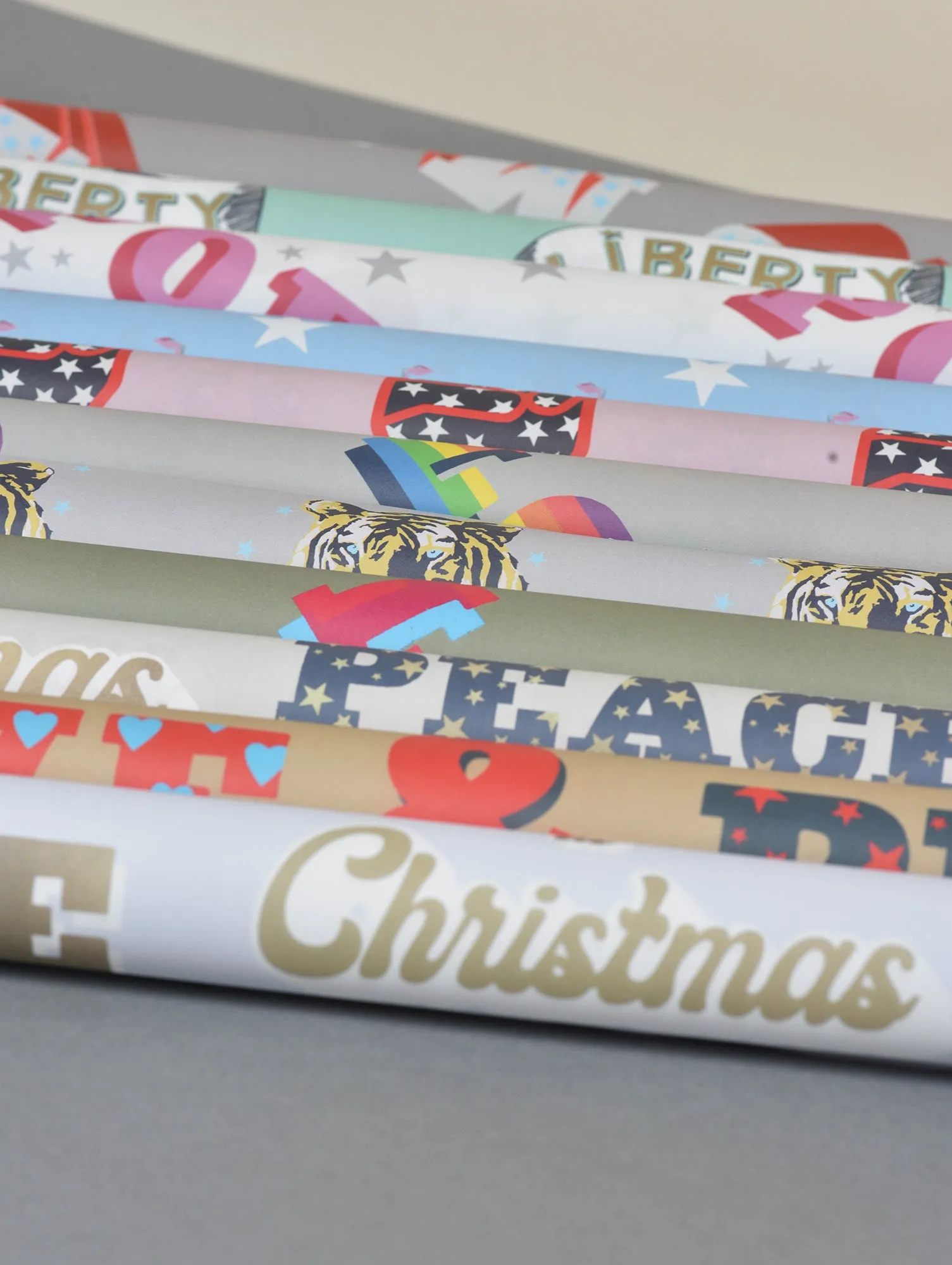 LOVE AT CHRISTMAS WRAP